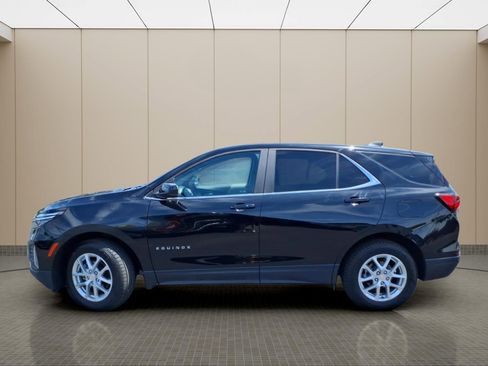 Used 2024 Chevrolet Equinox LT w/ Driver Convenience Package AWD/4WD image 11