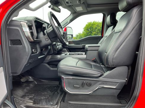 Used 2023 Ford F250 Lariat w/ Tremor Off-Road Package AWD/4WD image 11