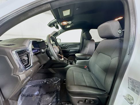 Used 2024 GMC Canyon Elevation w/ Convenience Package image 12