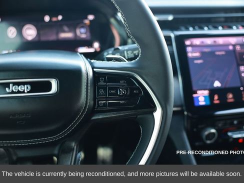 Used 2023 Jeep Grand Cherokee Overland w/ Rear Seat Video Group I image 22