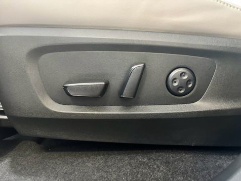 Certified 2026 INFINITI QX60 Luxe w/ Family Package AWD/4WD image 15