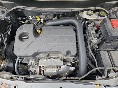 Used 2025 Chevrolet Equinox LT FWD image 32