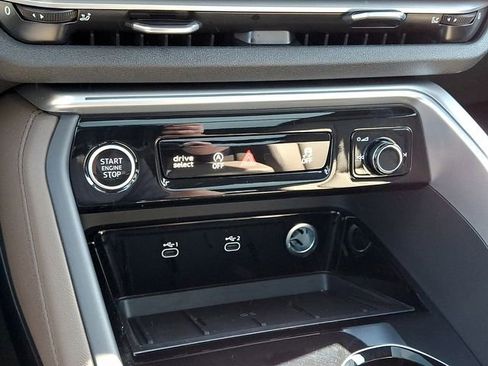 Used 2025 Audi Q5 Premium w/ Convenience Package image 16