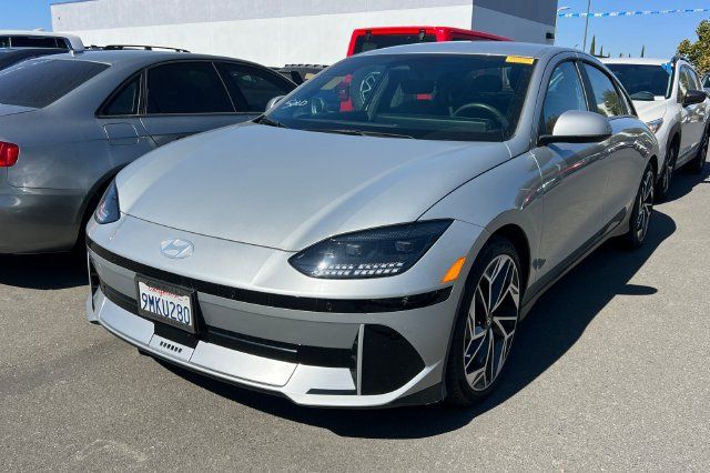 Used 2024 Hyundai Ioniq 6 SEL RWD image 2