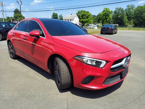 Used 2019 Mercedes-Benz A 220 4MATIC image 3