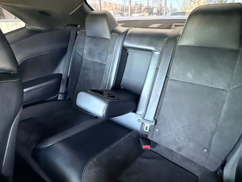 Used 2015 Dodge Challenger R/T Plus RWD image 12