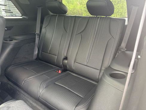 New 2026 Cadillac Vistiq Sport w/ LPO, Floor Liner Package image 11