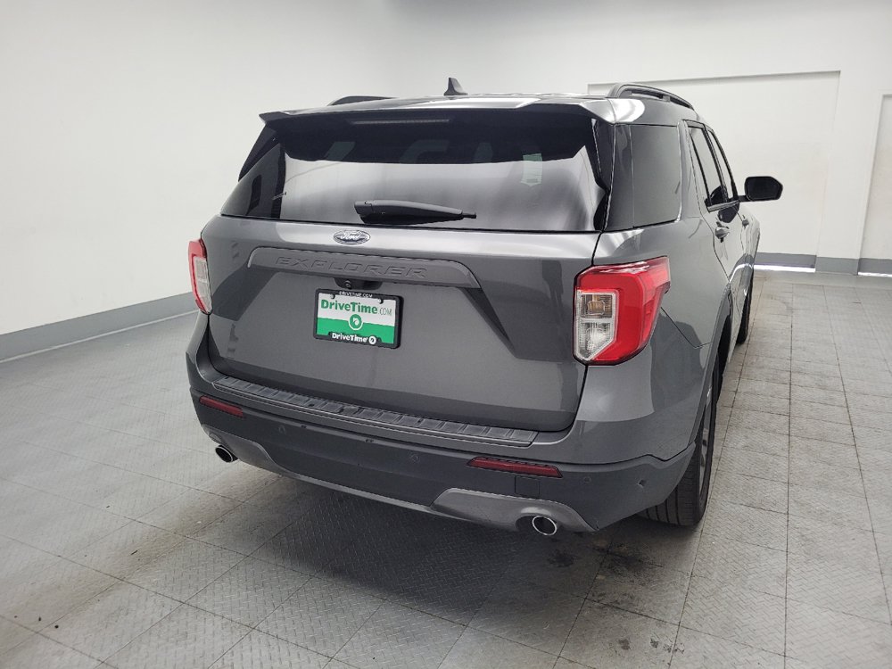 Used 2022 Ford Explorer XLT w/ Equipment Group 202A RWD image 7