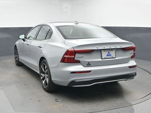Used 2025 Volvo S60 B5 Plus FWD image 8