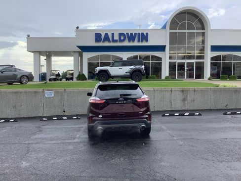 Used 2022 Ford Edge Titanium w/ Equipment Group 301A AWD/4WD image 6