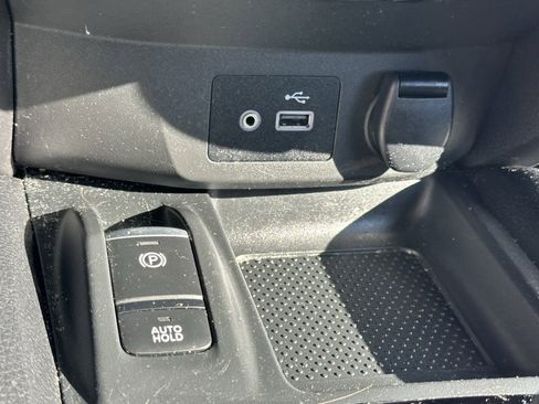 Used 2021 Nissan Rogue Sport SL w/ Premium Package image 29