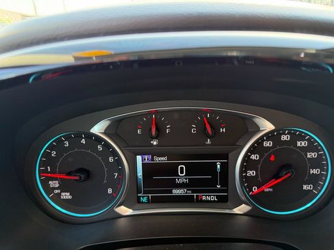 Used 2019 Chevrolet Traverse LT w/ LPO, Floor Liner Package AWD/4WD image 15