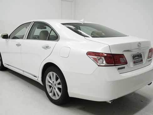 Used 2011 Lexus ES 350 FWD image 5