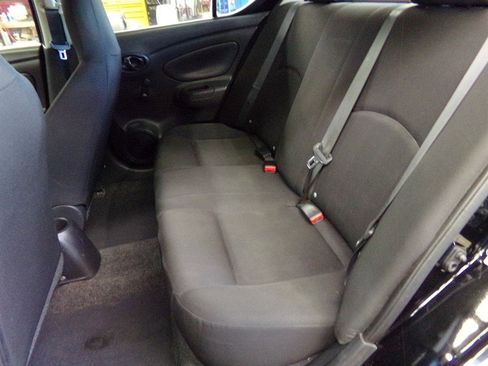 Used 2016 Nissan Versa S image 40