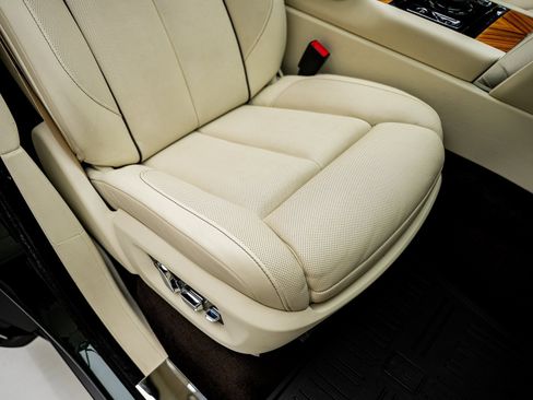 Used 2019 Rolls-Royce Cullinan image 64