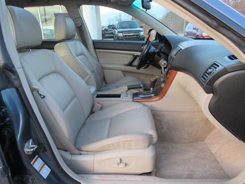 Used 2005 Subaru Outback 3.0R VDC Limited image 6