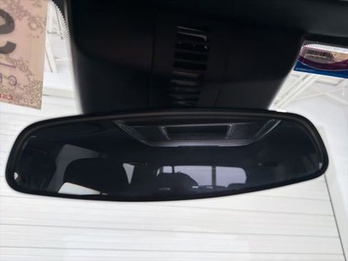 Used 2025 Chevrolet Traverse LT w/ Driver Confidence Package image 19