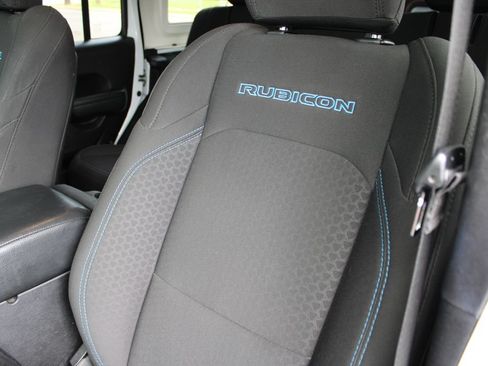 Used 2024 Jeep Wrangler Unlimited Rubicon 4xe AWD/4WD image 11