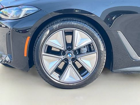 Used 2025 BMW i4 eDrive40 w/ Premium Package RWD image 33