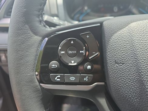 Used 2023 Honda Odyssey Touring image 17