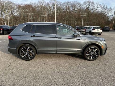 Certified 2024 Volkswagen Tiguan SEL R-Line image 10