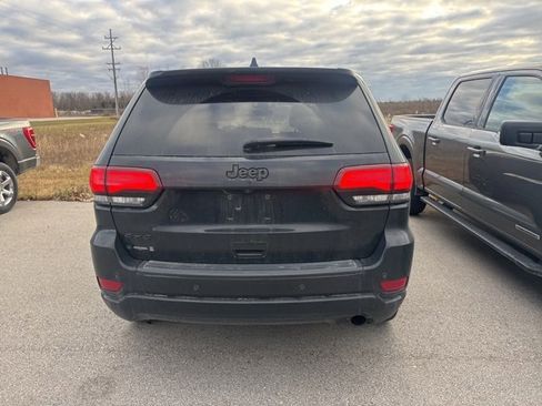 Used 2019 Jeep Grand Cherokee Altitude image 9