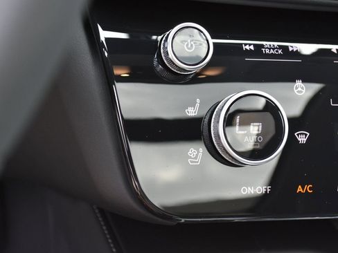 New 2026 INFINITI QX60 Luxe w/ Family Package image 26