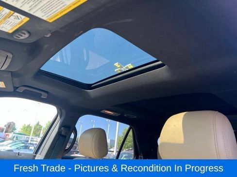 Used 2017 Ford Explorer Limited w/ Equipment Group 301A AWD/4WD image 19