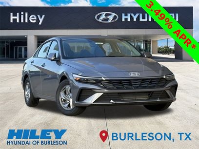 New 2025 Hyundai Elantra SE