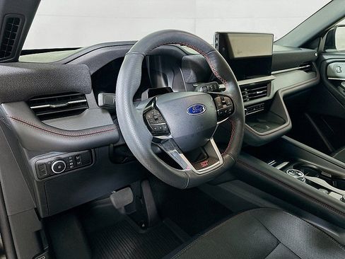 Used 2025 Ford Explorer ST w/ Sun And Sound Package AWD/4WD image 9