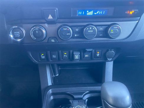 Used 2023 Toyota Tacoma TRD Off-Road image 23