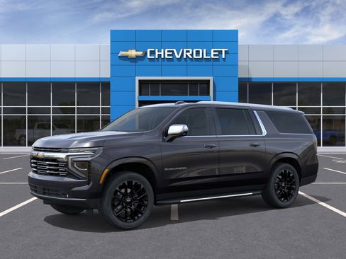 New 2026 Chevrolet Suburban Premier image 2