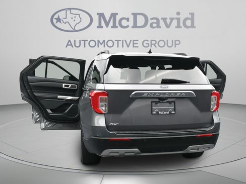Used 2024 Ford Explorer XLT w/ Equipment Group 202A RWD image 44