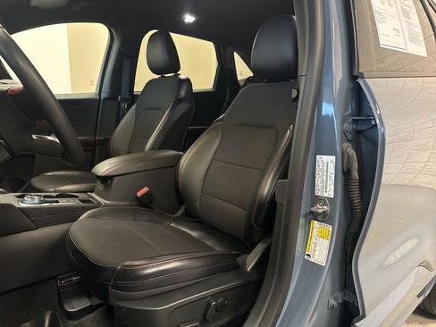 Used 2024 Ford Escape ST-Line w/ Tech Pack #1 image 8