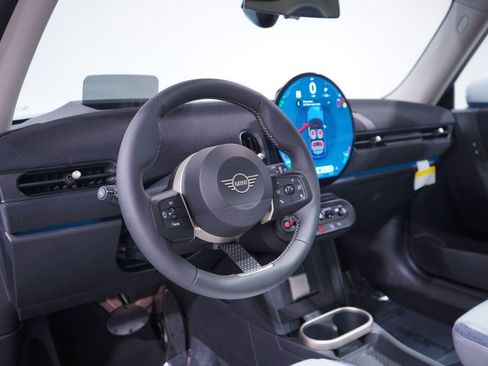 Used 2025 MINI Cooper S image 6