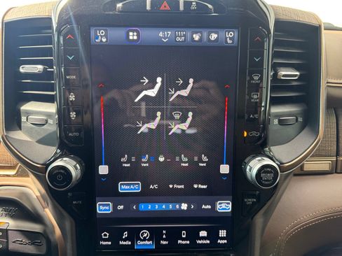 Used 2023 RAM 2500 Limited AWD/4WD image 21
