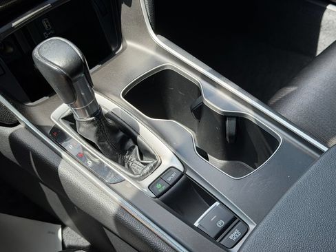 Used 2019 Honda Accord Sport image 17