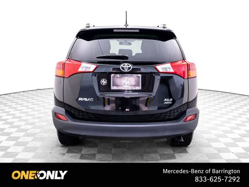 Used 2013 Toyota RAV4 XLE AWD/4WD image 4