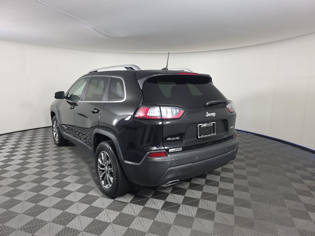 Used 2021 Jeep Cherokee Latitude Lux w/ Comfort/Convenience Group AWD/4WD image 3