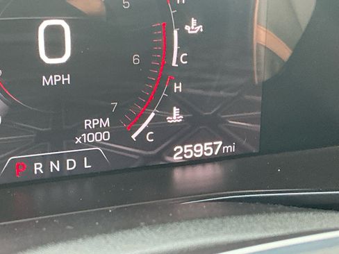 Used 2023 GMC Canyon AT4 w/ Canyon Safety Plus Package AWD/4WD image 11