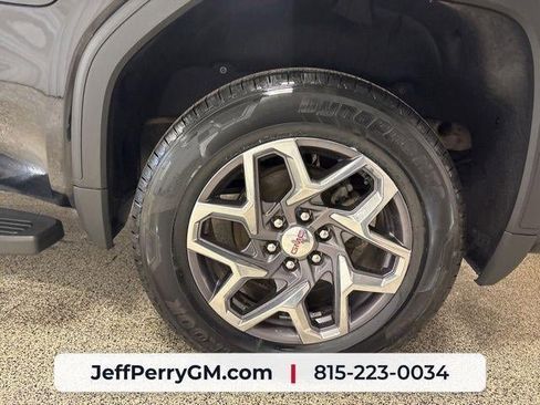 Used 2022 GMC Sierra 1500 SLT AWD/4WD image 33