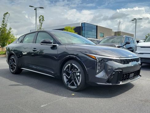 New 2026 Kia K4 GT-Line FWD image 3