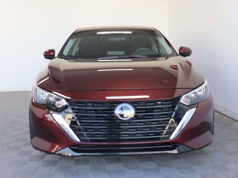 Used 2025 Nissan Sentra SV image 2