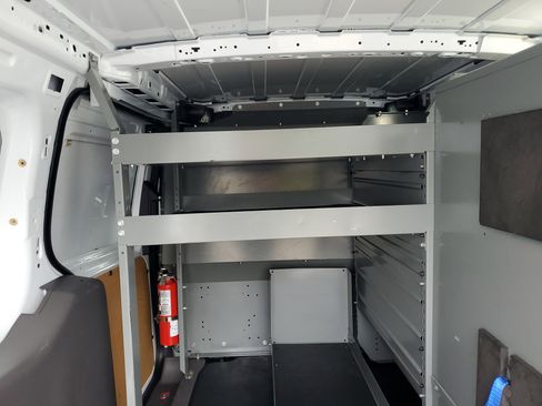 Used 2020 Ford Transit Connect XL image 30