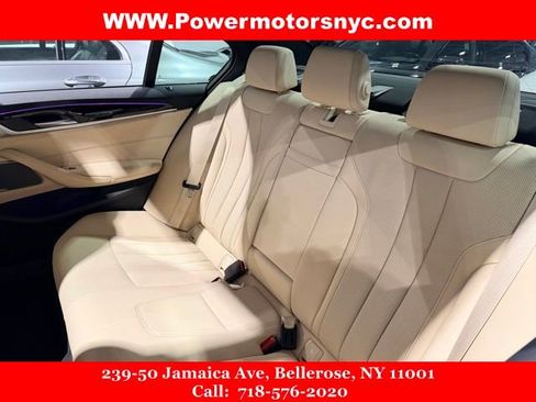 Used 2022 BMW 540i w/ M Sport Package RWD image 23