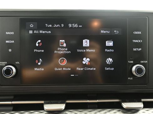 Used 2023 Kia Carnival LX FWD image 15
