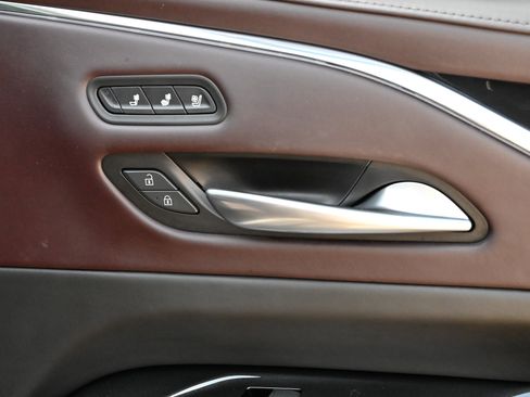 Used 2023 Cadillac Escalade ESV Sport Platinum w/ LPO, ONYX Package AWD/4WD image 55
