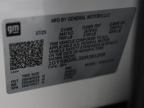 Used 2025 Cadillac Escalade Sport Platinum w/ LPO, ONYX Package image 57