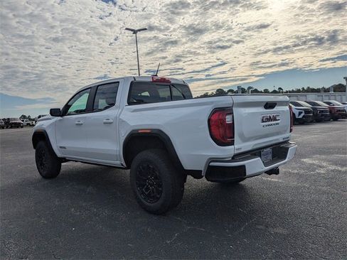 New 2026 GMC Canyon Elevation image 6