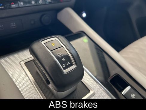 Used 2023 Mitsubishi Outlander SEL image 8